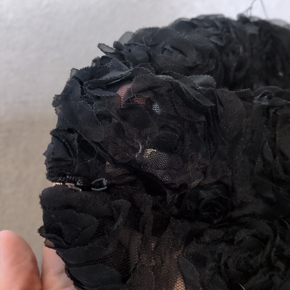 Kimchi Blue Urban Outfitters‎ Black Rosette Sheer Cropped Pants Size L - Picture 10 of 12